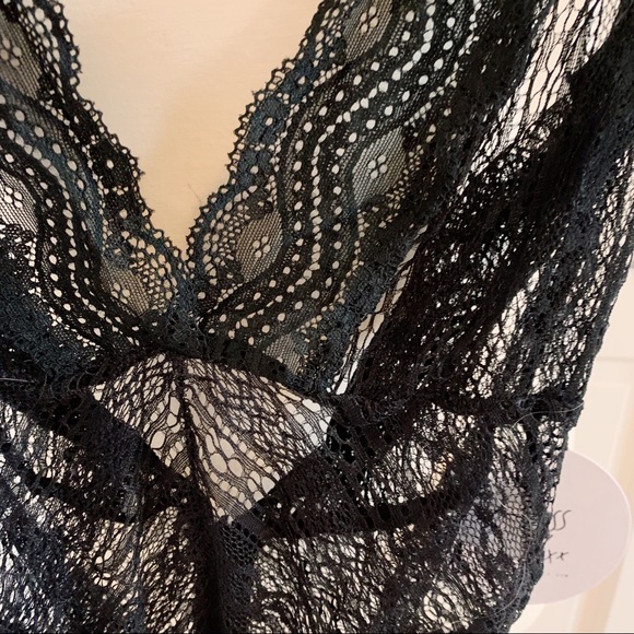NWT Princess Polly The Lexa Bodysuit in Black Lace - Picture 3 of 4